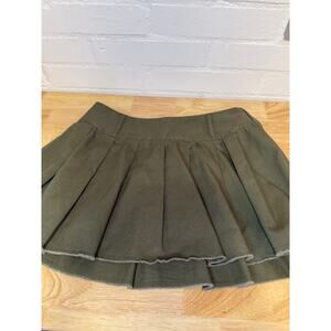 Social Collision Women’s L Olive Green Pleated Mini Skirt Raw Hem 100% Cotton